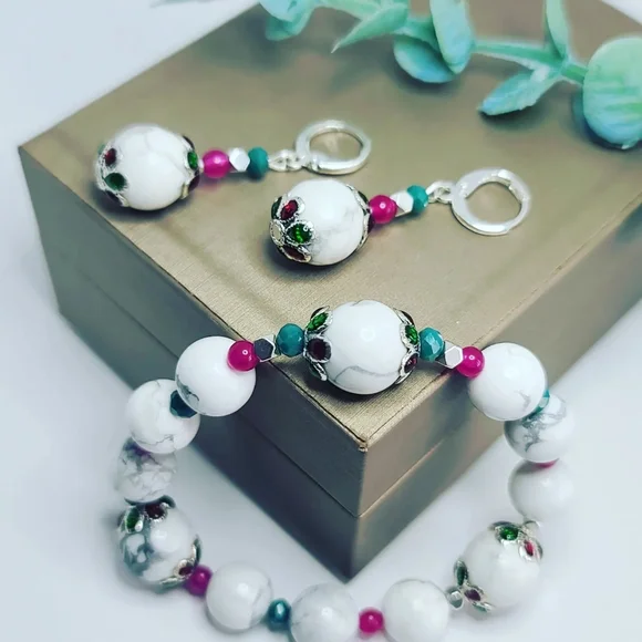 Howlite , Agate set - Picture 2 of 4